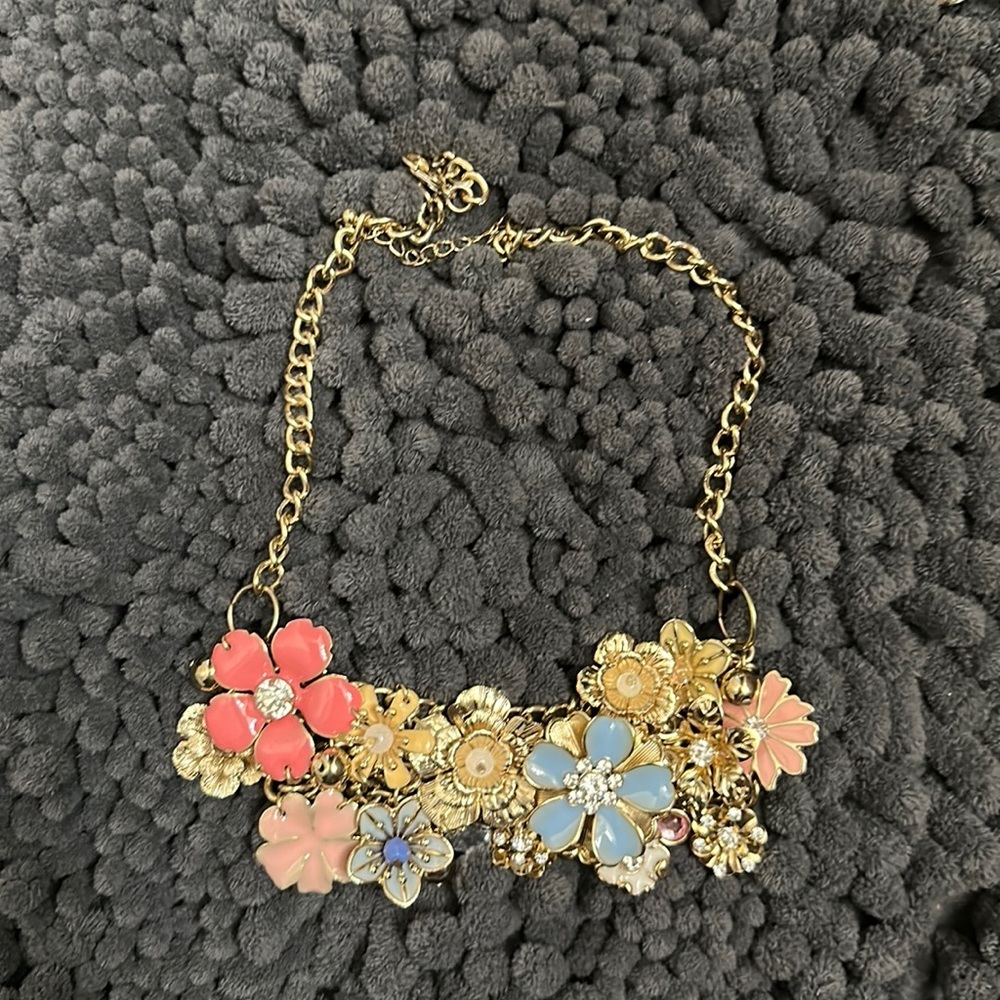 Flower Necklace 🌸